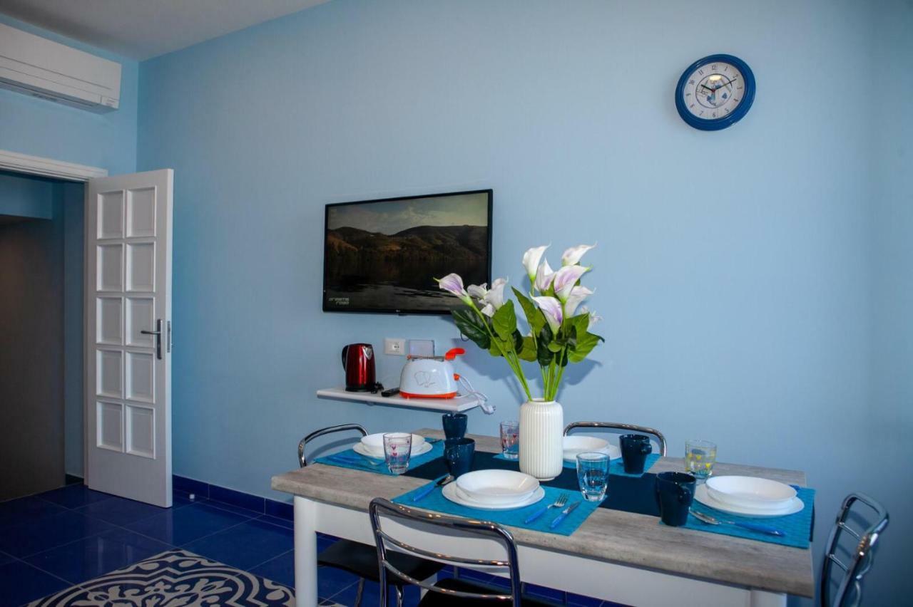 Il Borgo Antico Sorrento Sea View Apartment Bagian luar foto